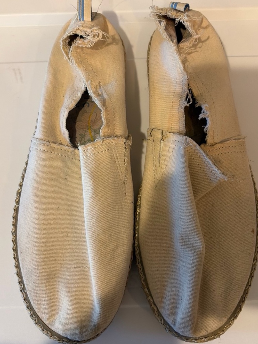 Women’s Canvas Slip-On Shoes in Cream